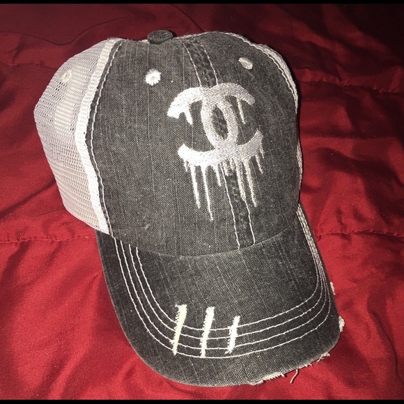 Hat - Picture 1 of 3